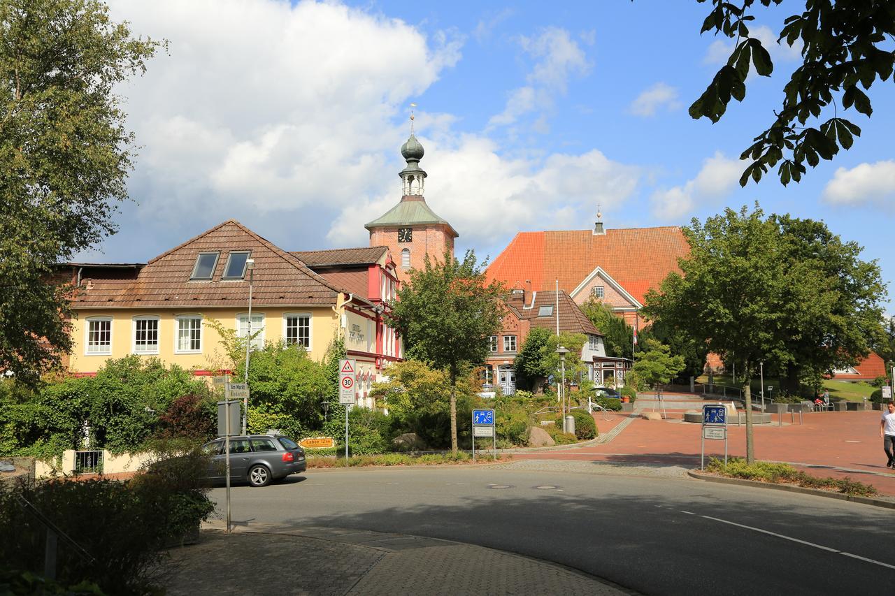 Ruser'S Hotel Schonberg in Holstein Exterior photo